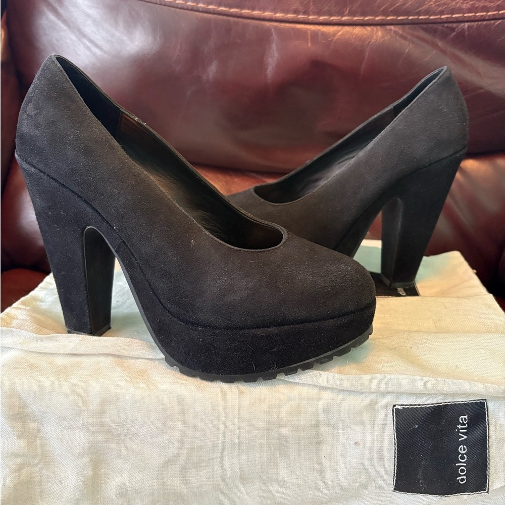 Dolce Vita Black Suede platform Heels size 8 women